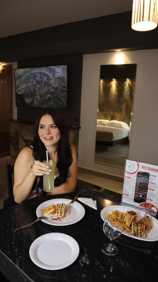 Hotel Myst. Monterrey Luaran gambar